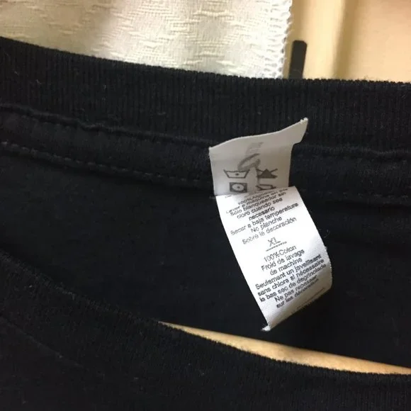 Tomsblanks Free Hugs Black Mens Shirt XL - Picture 2 of 6